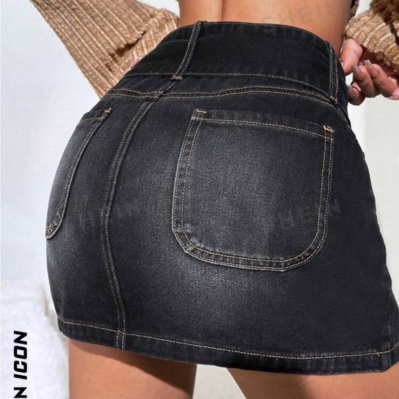 Shein Mini Skirt - Picture 3 of 3